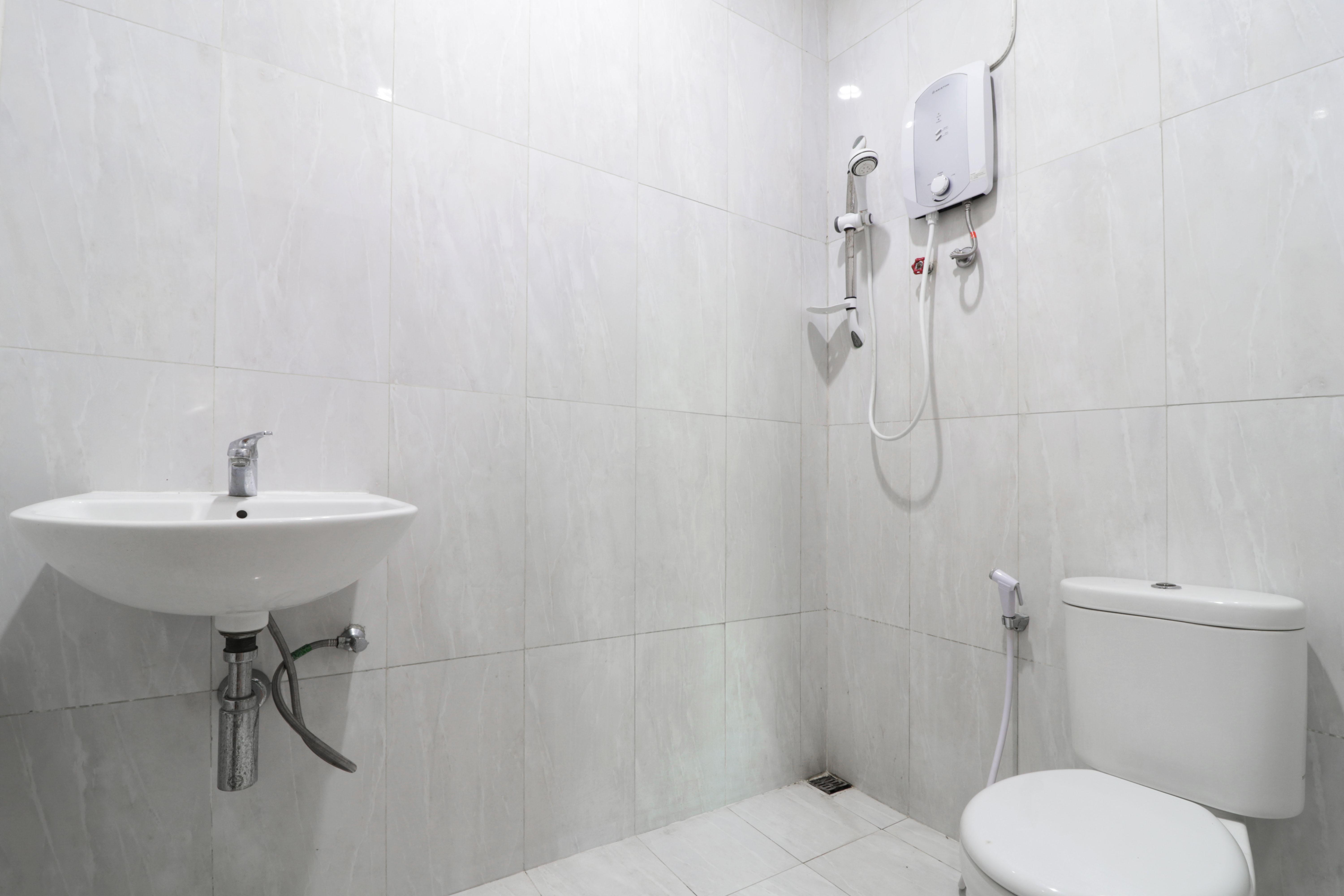 ג'קרטה Hotel Istana Bungur מראה חיצוני תמונה