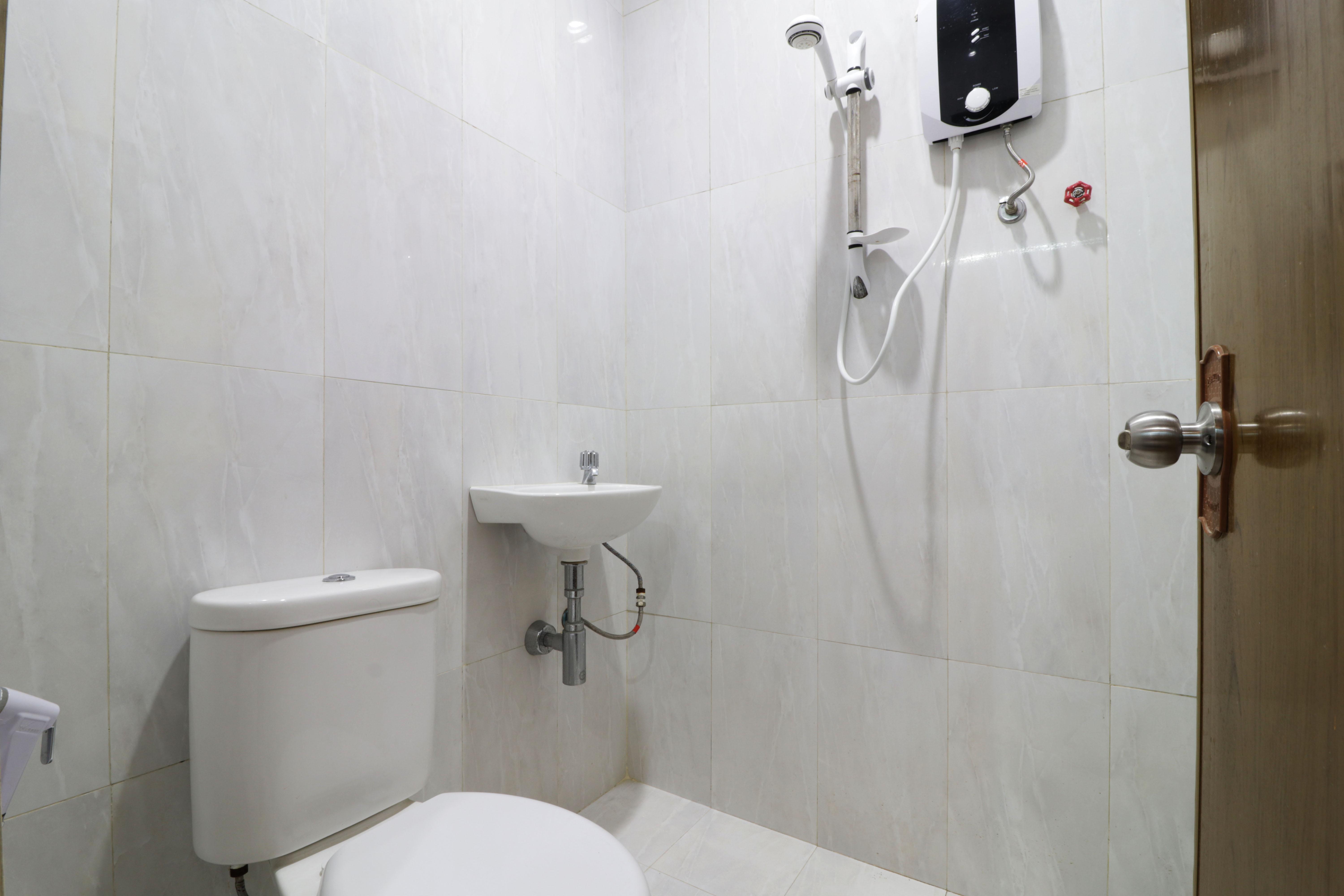 ג'קרטה Hotel Istana Bungur מראה חיצוני תמונה